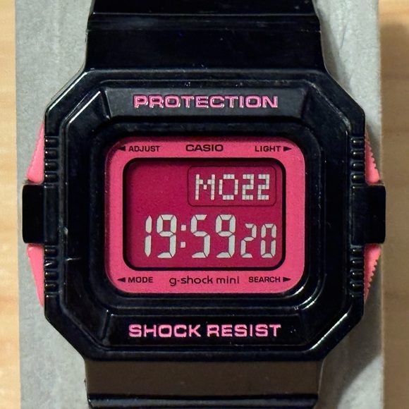Casio G-Shock Mini GMN-550-1B Pink & Black Square Women's Digital Watch GMN 550 - Picture 1 of 12